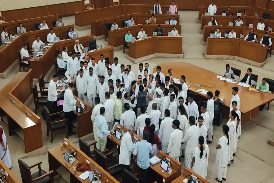 DGP Suicide Note Row: Congress MLA Su...