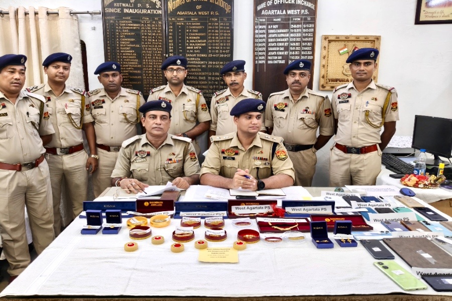 10 Arrested in Tripura Theft Cases; Stolen Gold Worth Rs 35 Lakh seized