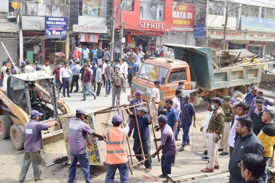 Agartala Municipal Corporation Launches Eviction Drive, Small Traders Cry Foul