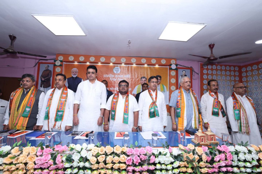 BJP Holds High-Level Meeting in Tripu...