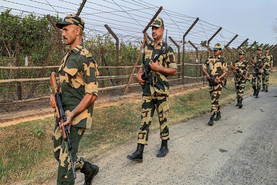 BSF Intensifies Vigil; Apprehends 21 Illegal Migrants Including 11 Bangladeshis, 10 Rohingyas in Tripura