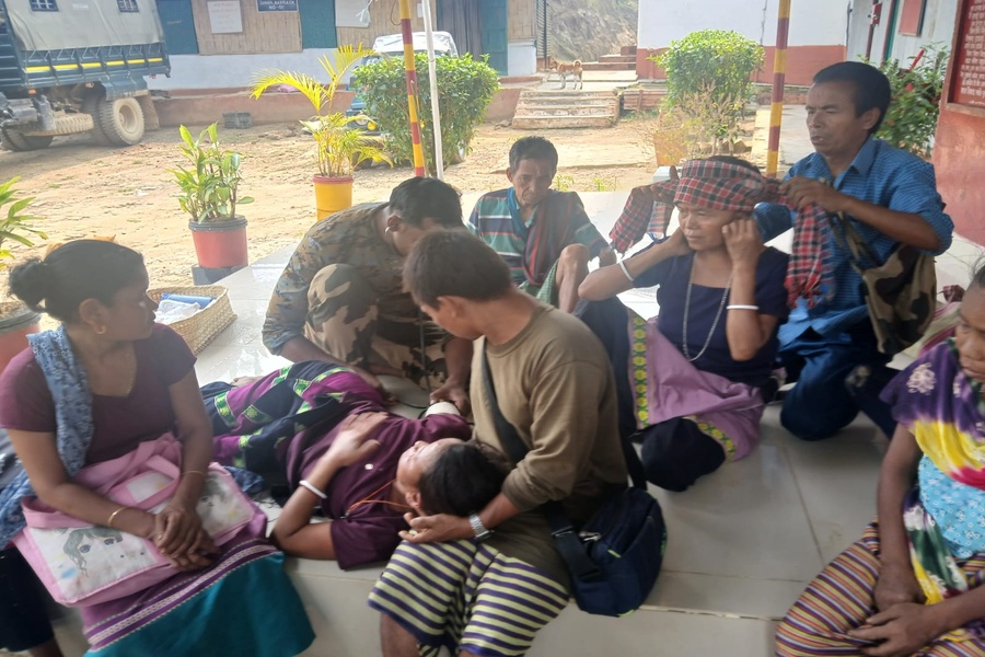 BSF Troops Rescue 22 Civilians After Jeep Accident in Tripura