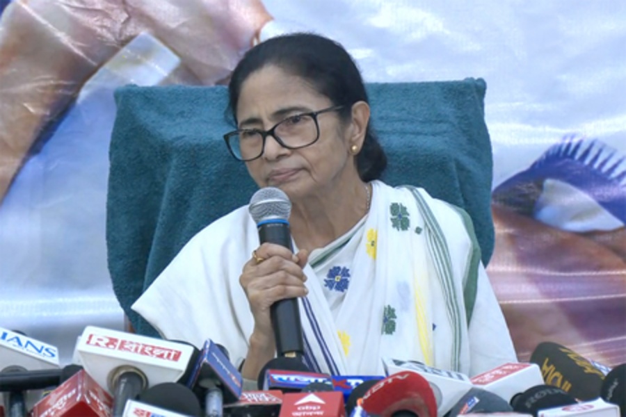 Calcutta HC allows Mamata faction conditional use of three Trinamool bank accounts