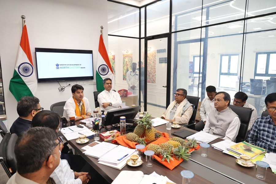 Centre and Tripura Govt Launch Rs 236 Crore “Mission Queen Pineapple” Project