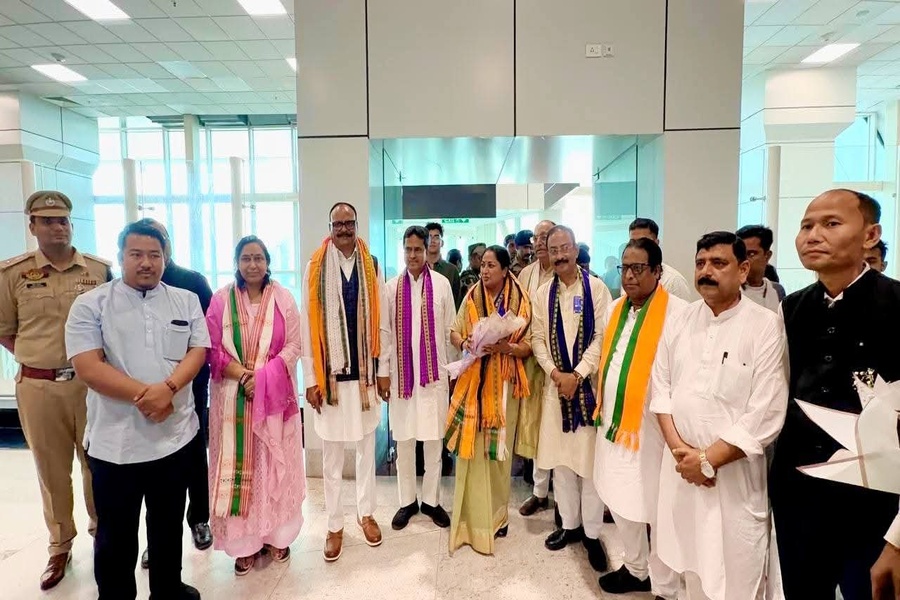 Delhi CM, UP DyCM arrives Tripura, Praise State’s Development Under CM Manik Saha