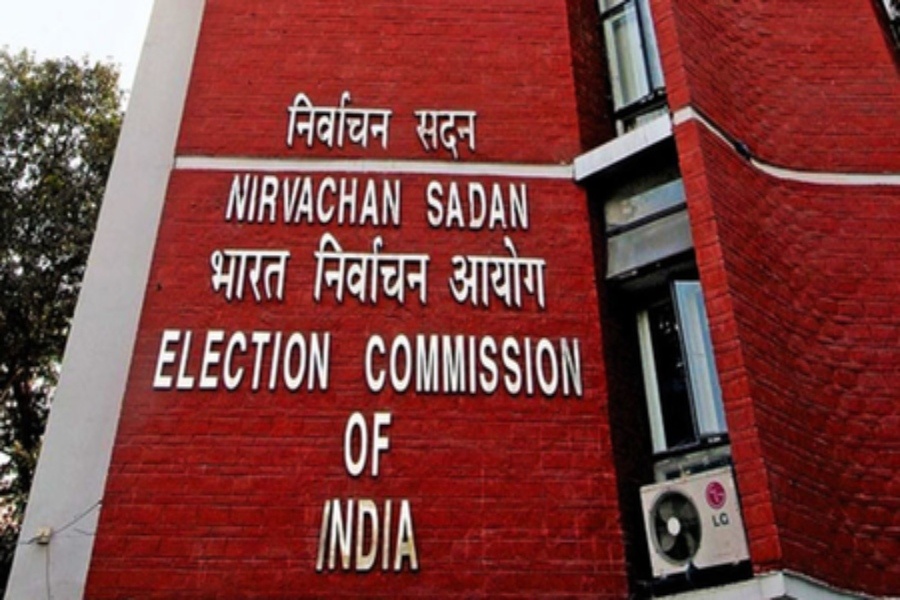 ECI Delists 474 More Political Parties, Moves Against 359 for Norm Violations