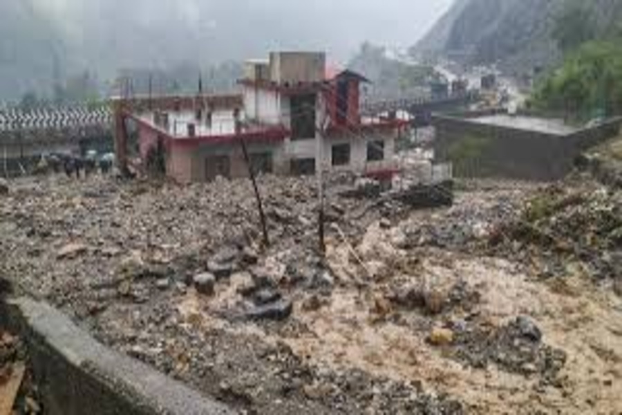 Red alert issued in J&K amid heavy rain threat; hospital declared unsafe