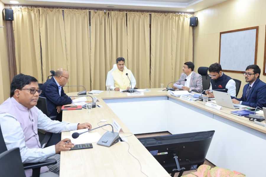 Tripura CM Attends High-Level Task Force Meeting on NE Infrastructure