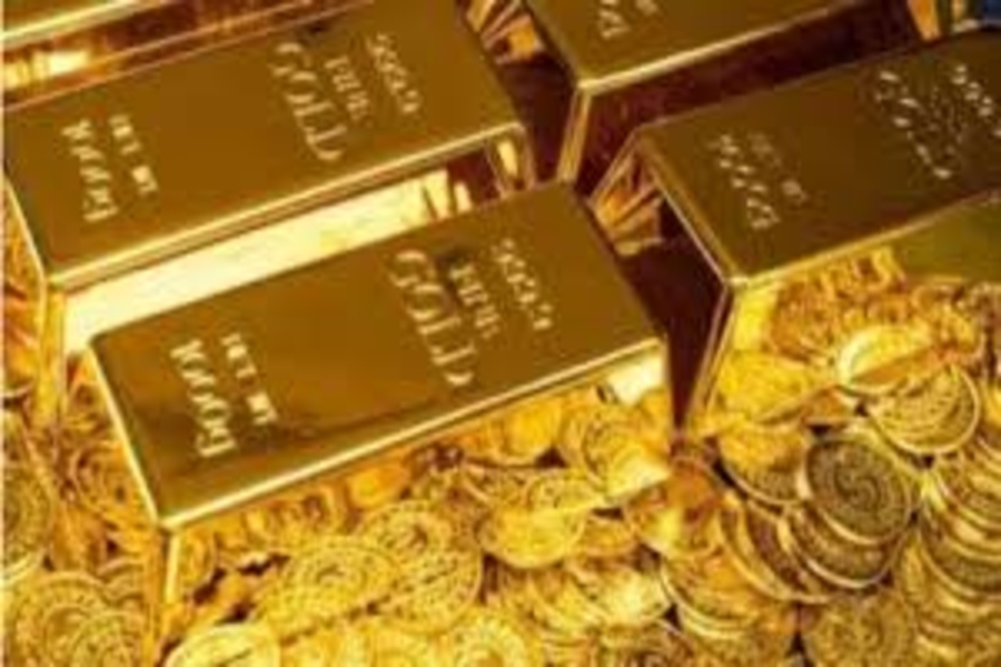 Gold Hits Record High, Silver Surges to 14-Year Peak on Fed Cut Hopes