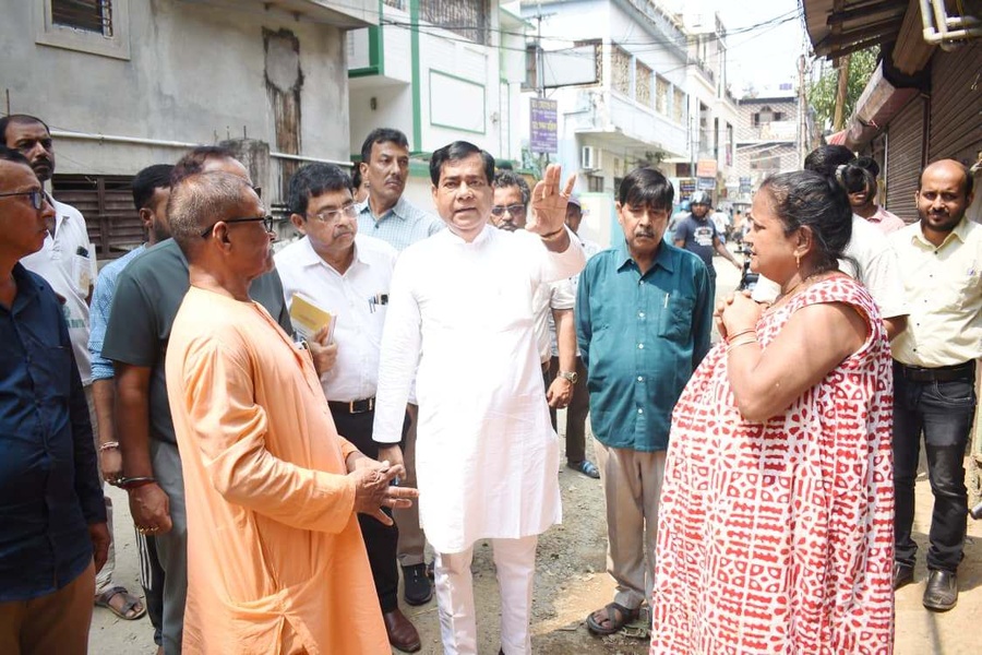 Mayor promises better facilities as traders rush to register for Chaitra Mela