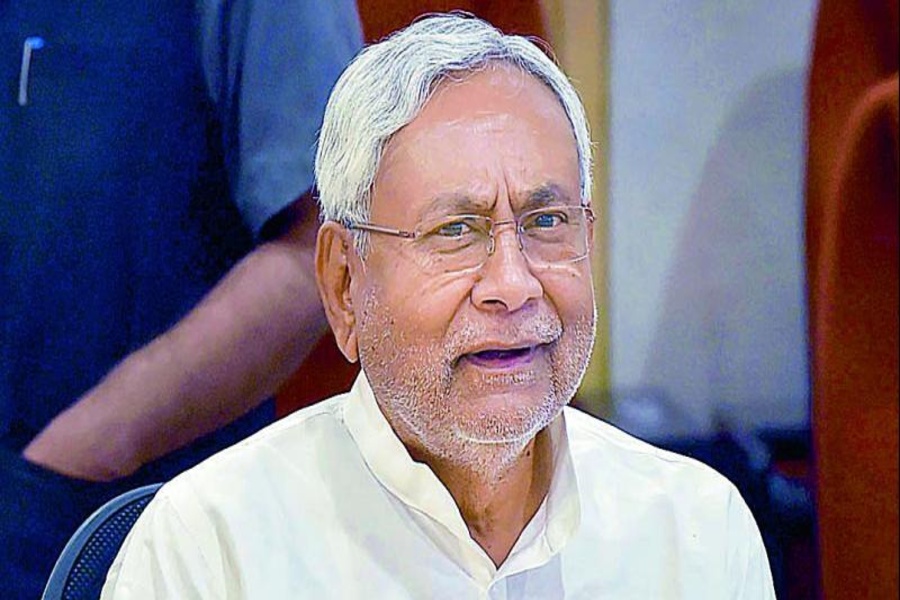 Bihar CM disburses Rs 456 Cr flood relief to over 6.5 lakh families