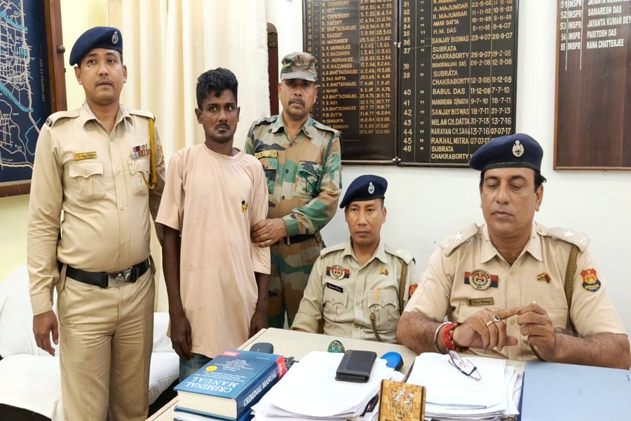 Illegal Entry Foiled: Tripura Police Nab three Bangladeshis and Local Tout