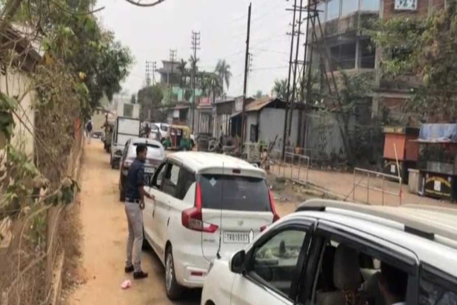 Patient Transport Vehicle Blocked Amid Tight Security During Vice President’s Udaipur Visit