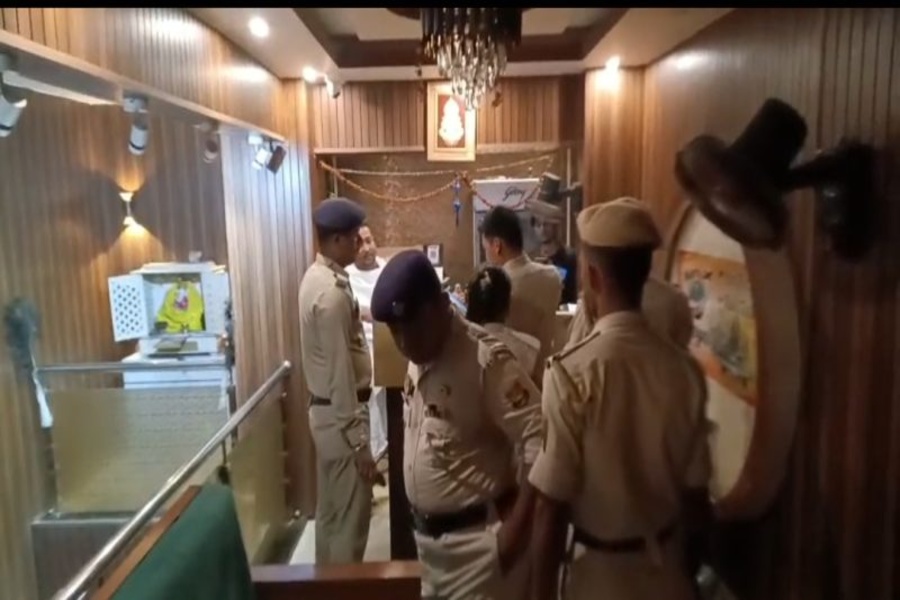 Police Conduct Raid at Bijoya Palace ...