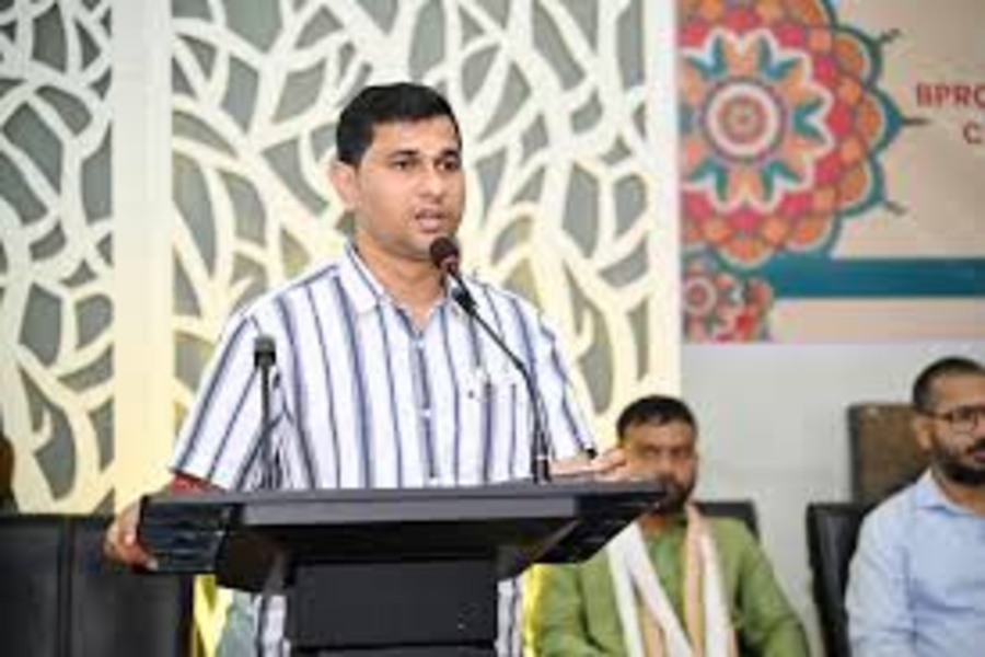 Minister Appeals to Durga Puja Organisers to Avoid Forceful Subscription Collection, Emphasizes Rituals