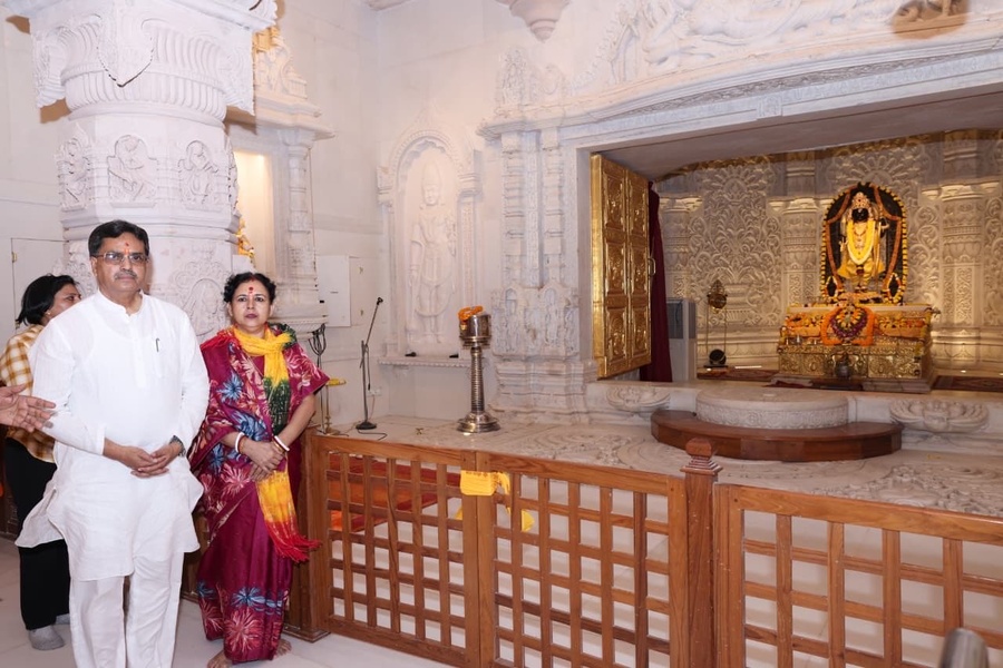 Tripura CM visits Ram Mandir, Hanuman Garhi temple, offers prayers for the well-being of Tripura residents