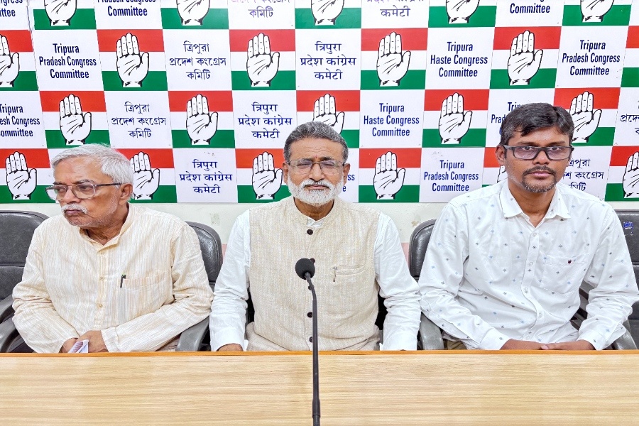 Tripura Congress Chief Condemns 2026-27 Budget, Calls It “Fraudulent”