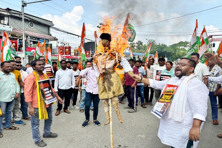 Kerala IT Professional’s Suicide Sparks Tripura Youth Congress Protest Over Alleged RSS Harassment