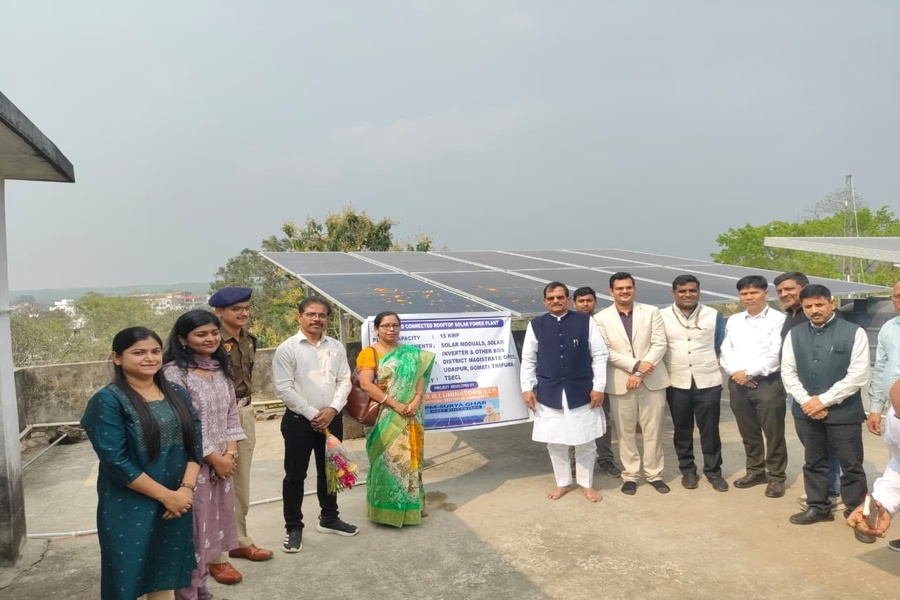 Union MoS inaugurates rooftop Solar Plant at Udaipur DM Office