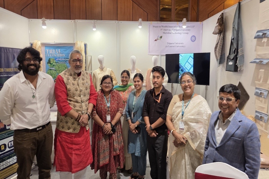 Union Textile Minister Praises Tripura University’s Research in New Age Fibres