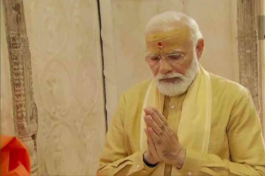 Varanasi gives rousing welcome to PM Modi