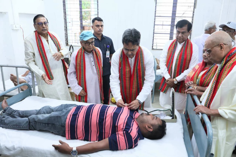 Tripura CM urges youth to come forward for voluntary blood donation