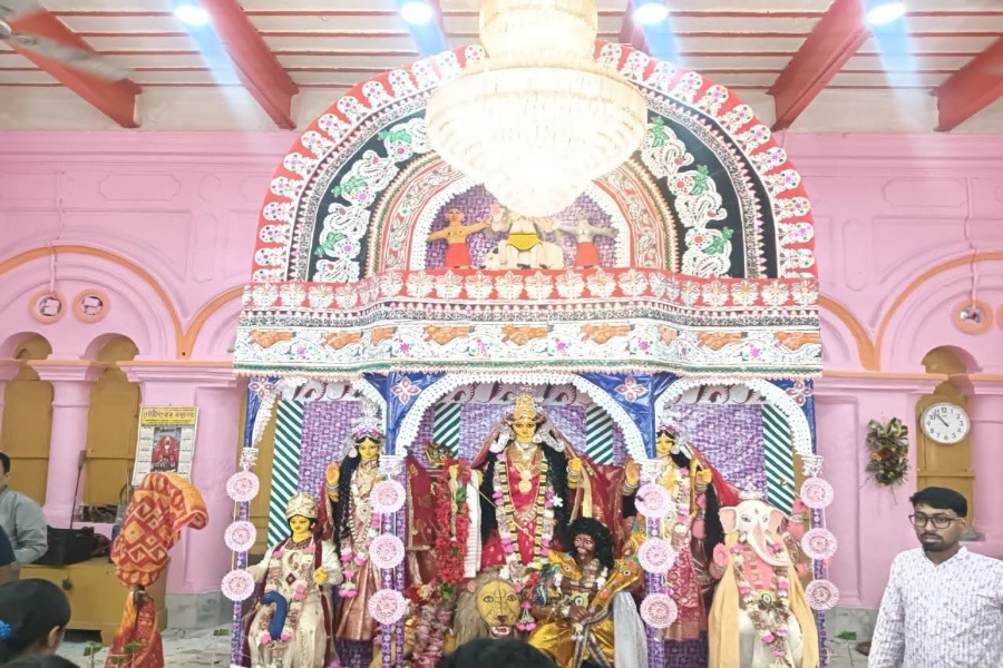 Tripura CM Seeks Blessings for Peace and Prosperity at Durgabari on Maha Ashtami