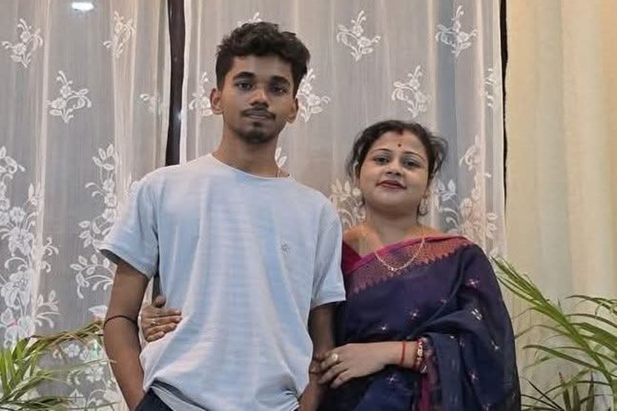 Tragedy Shocks Udaipur: Teacher Alleg...