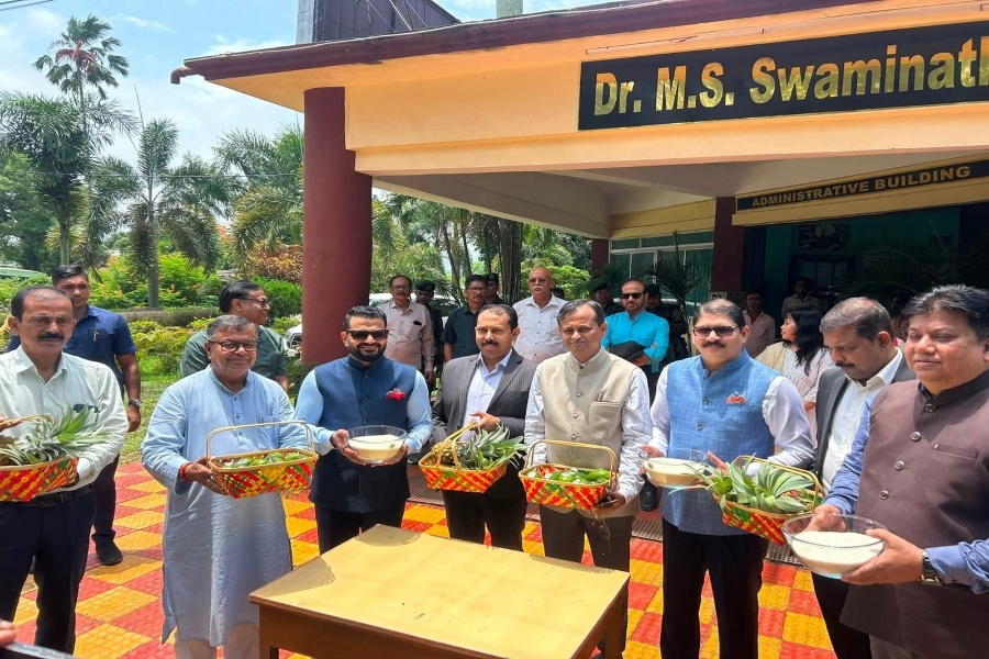 Agriculture Minister flags off organic products to Gulf countries says organic exports will help increase farmers’ income