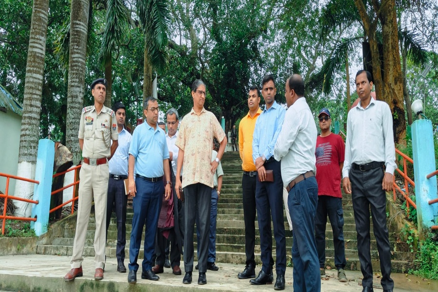 Bangladesh Envoy Inspects Kamalasagar-Kasba Border, Reviews Prospects for Reopening Border Haat