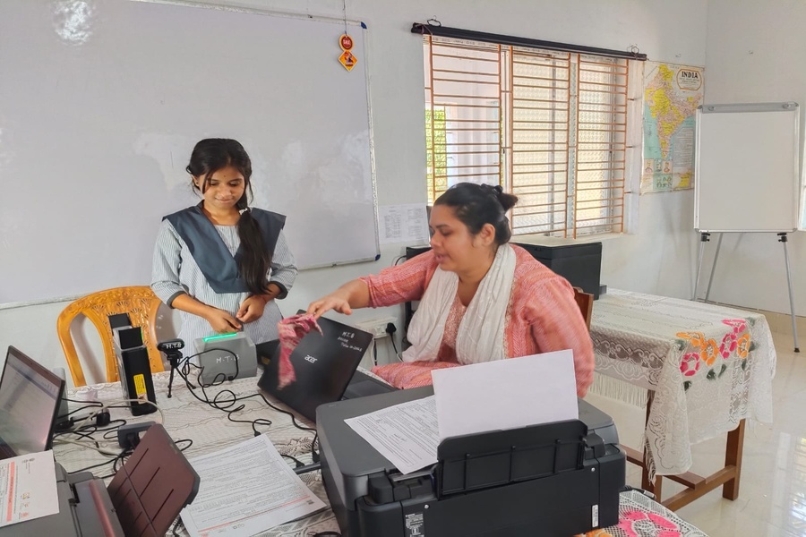 Tripura launches special Aadhaar biom...