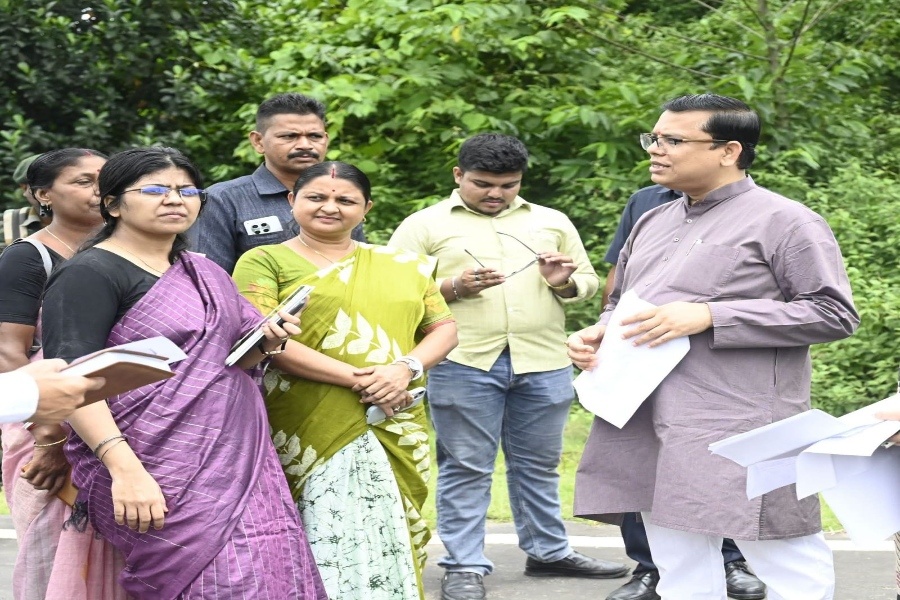 Govt to open girls' orphanage at Chan...